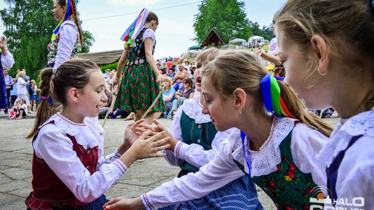 Watra porywa ciała i umysły