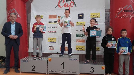 Delfin na podium