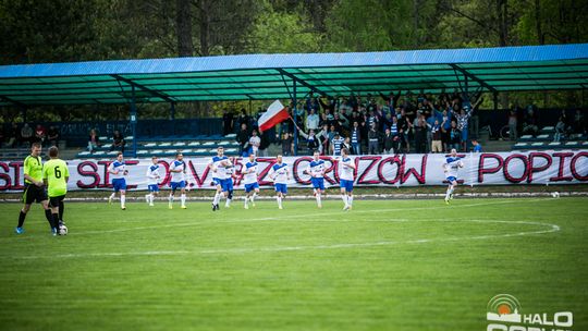 Mimo wygranej nadal niepewni