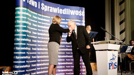 Wałęsa obiecał Japonię, Tusk Irlandię, a Kaczyński...mówił o Korei Południowej