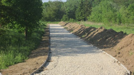 Gotowy jest już jeden odcinek ścieżki rowerowej