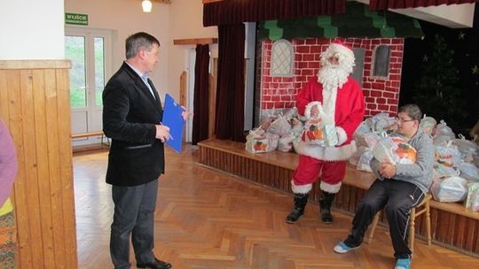 Mikołaj z Grosaru nie zawiódł wychowanków Ośrodka w Szymbarku