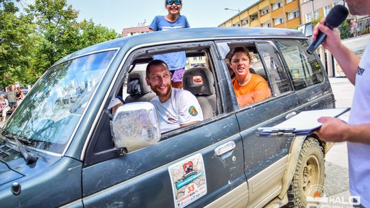 Przeprawa dla życia na ratunek Karolkowi, na trasie 35 załóg