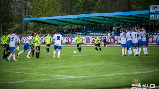 Mimo wygranej nadal niepewni