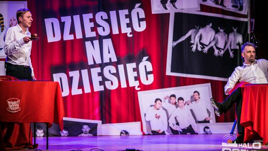 Skecze, gagi i mnóstwo humoru. Kabaret Młodych Panów wystąpił w Bieczu