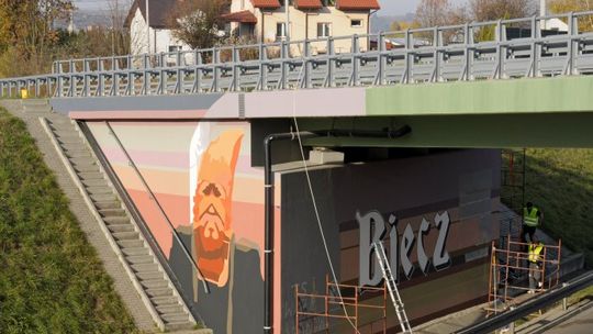 Muralowy biecki "witacz" już gotowy