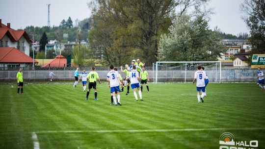 Mimo wygranej nadal niepewni