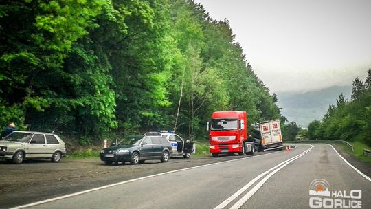 Ślisko na drodze, trudne warunki do jazdy