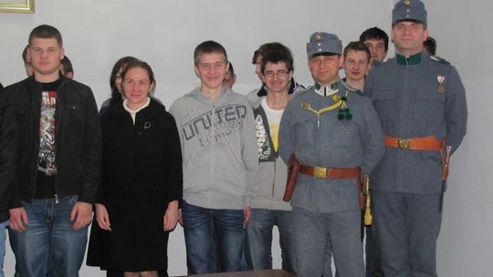 2014/03.25_konkurs_historia