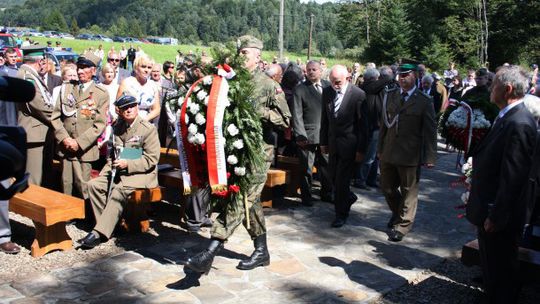 2014/08.29-pomnik-krzywa