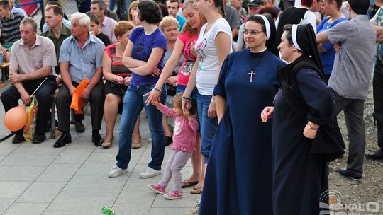 2013/06.23-festyn-parafialny-jadwiga-tomek