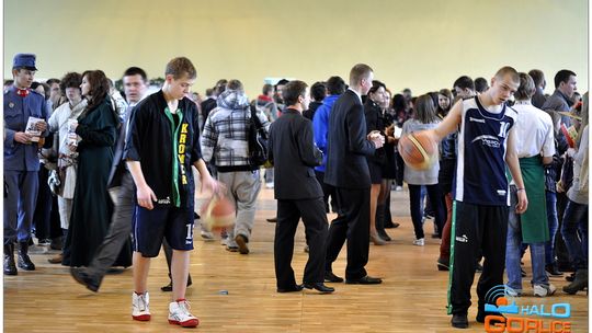 2012/03.21-targi-szkolne