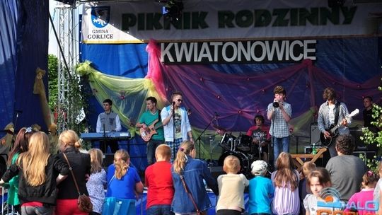 2012/05.27-kwiatonowice1