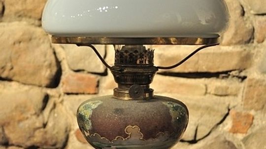 2012/03.08-lampy-naftowe