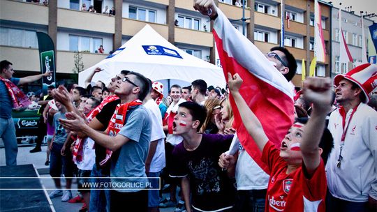 2012/06.16-Fanzone