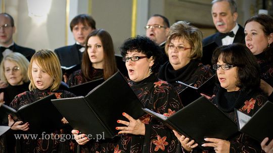 2011/12.09-bazylika-chor