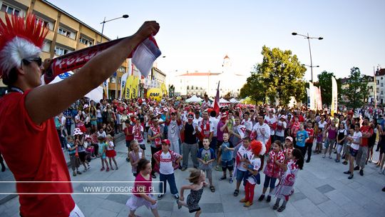 2012/06.16-Fanzone