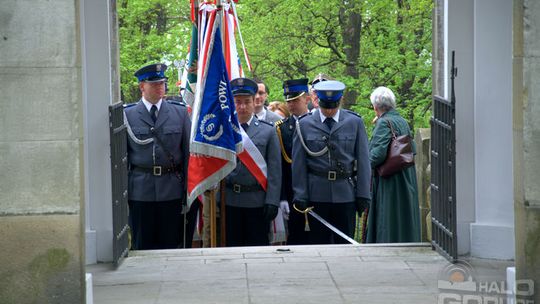 2013/05.02-sekowa-rekonstrukcja/05.02-cmentarz-sekowa1