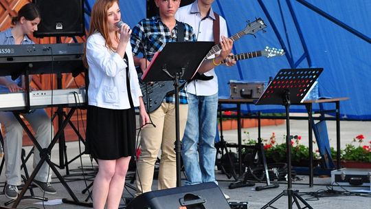 2013/06.23-festyn-parafialny-jadwiga-tomek