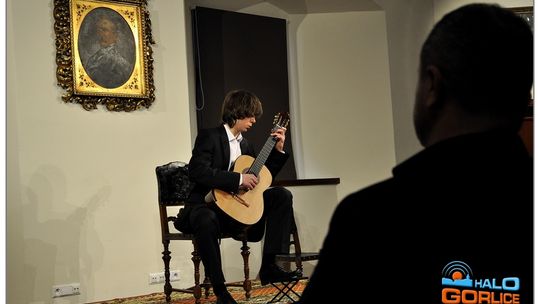 2012/03.30-recital-kasztel