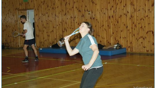 2011/12.03-speedbadminton