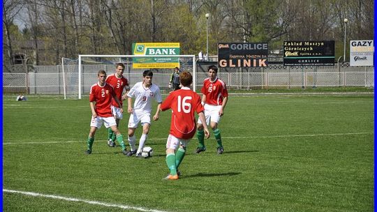 pol-hun-u16-2011