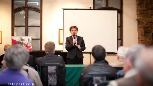 2012/11.27_szydlo