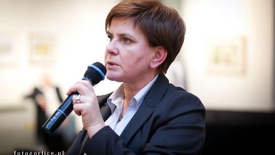 2012/11.27_szydlo