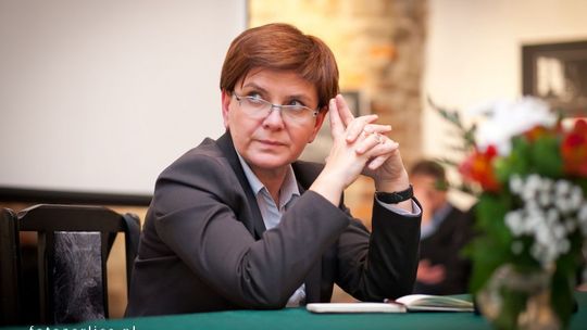 2012/11.27_szydlo