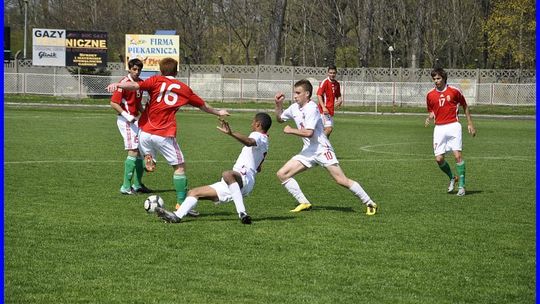 pol-hun-u16-2011