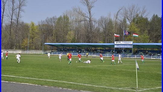 pol-hun-u16-2011