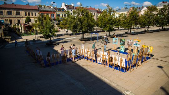 Wystawa prac Malarni na gorlickim Rynku (30 lipca 2024)