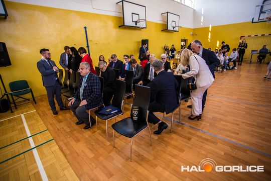 akademia z okazji 50-lecia jubileuszu powstania Zespołu Szkół nr 5 w Gorlicach