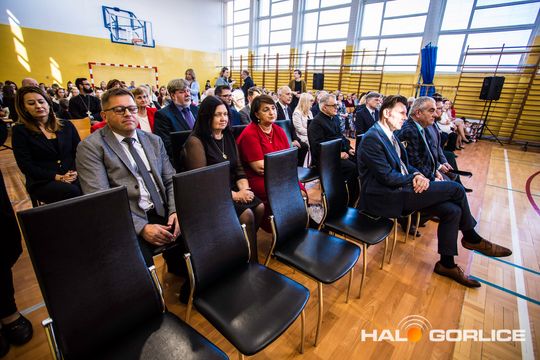 akademia z okazji 50-lecia jubileuszu powstania Zespołu Szkół nr 5 w Gorlicach