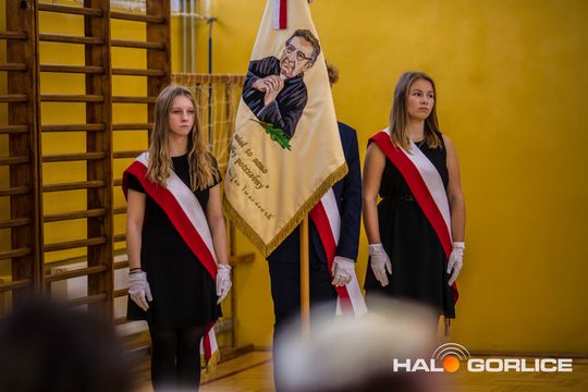 akademia z okazji 50-lecia jubileuszu powstania Zespołu Szkół nr 5 w Gorlicach