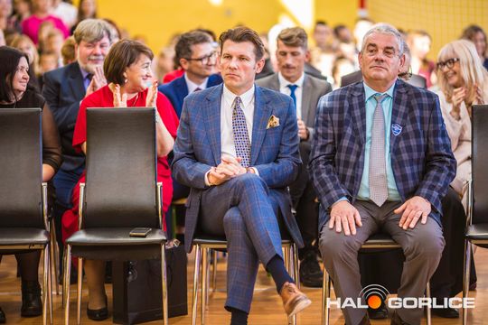 akademia z okazji 50-lecia jubileuszu powstania Zespołu Szkół nr 5 w Gorlicach
