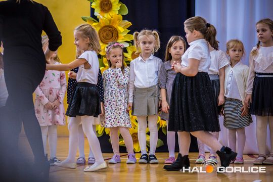 akademia z okazji 50-lecia jubileuszu powstania Zespołu Szkół nr 5 w Gorlicach