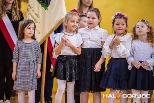 akademia z okazji 50-lecia jubileuszu powstania Zespołu Szkół nr 5 w Gorlicach