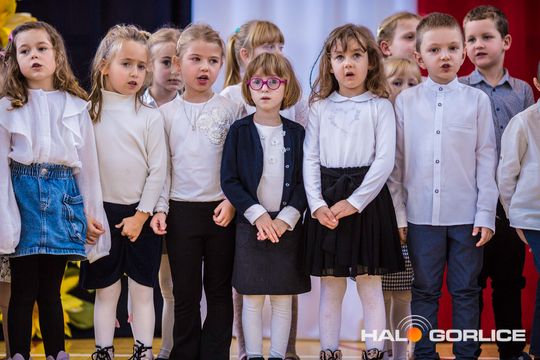 akademia z okazji 50-lecia jubileuszu powstania Zespołu Szkół nr 5 w Gorlicach