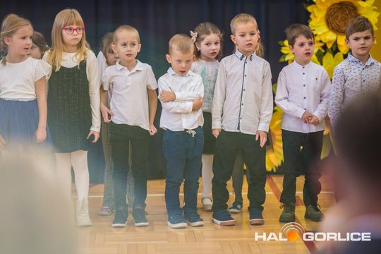 akademia z okazji 50-lecia jubileuszu powstania Zespołu Szkół nr 5 w Gorlicach