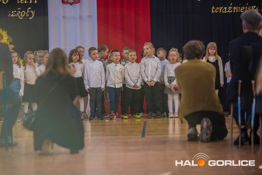 akademia z okazji 50-lecia jubileuszu powstania Zespołu Szkół nr 5 w Gorlicach