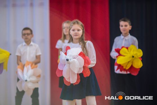 akademia z okazji 50-lecia jubileuszu powstania Zespołu Szkół nr 5 w Gorlicach