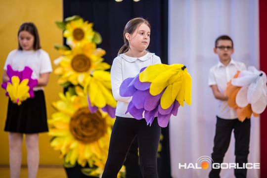 akademia z okazji 50-lecia jubileuszu powstania Zespołu Szkół nr 5 w Gorlicach
