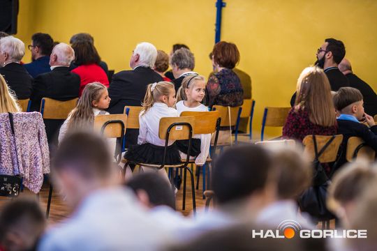 akademia z okazji 50-lecia jubileuszu powstania Zespołu Szkół nr 5 w Gorlicach