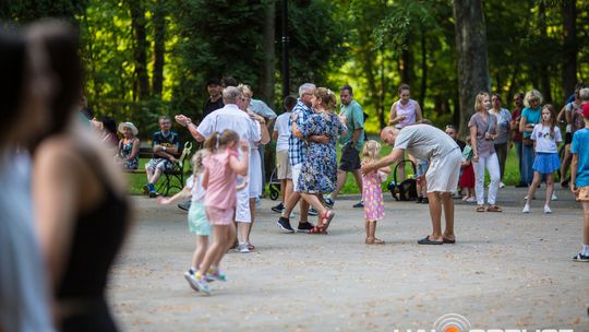 Miejska potańcówka w parku (10 sierpnia 2025)