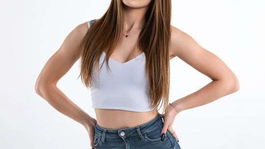 Kandydatki w konkursie Polska Miss Nastolatek 2025 portrety dziewczyn biorących udział w konkursie piękności
