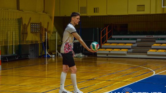 Mecz siatkówki pomiędzy GKPS Gorlice a Wawelem Kraków siatkarze podczas meczu