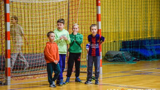 Mecz siatkówki pomiędzy GKPS Gorlice a Wawelem Kraków siatkarze podczas meczu