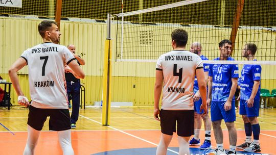 Mecz siatkówki pomiędzy GKPS Gorlice a Wawelem Kraków siatkarze podczas meczu