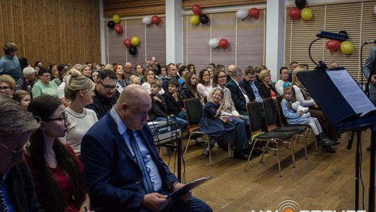 „Symphonic Project for Peace and Humanity” w PSM w Gorlicach muzycy podczas koncertu w szkole muzycznej w gorlicach